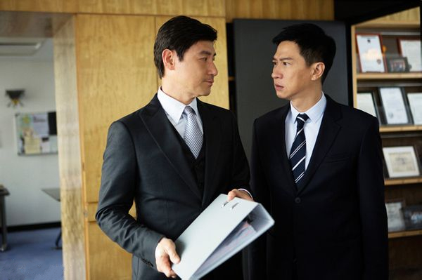 张学友张家辉是亲兄弟，临时同居，媒体新闻